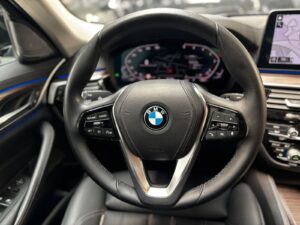 BMW 520d xDrive Luxury Line LED SHD HARMAN/KARDO CAM 4