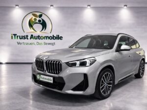 BMW X1 23i xDrive MSport LED 360° HUD AHK LIC-CURVED 3