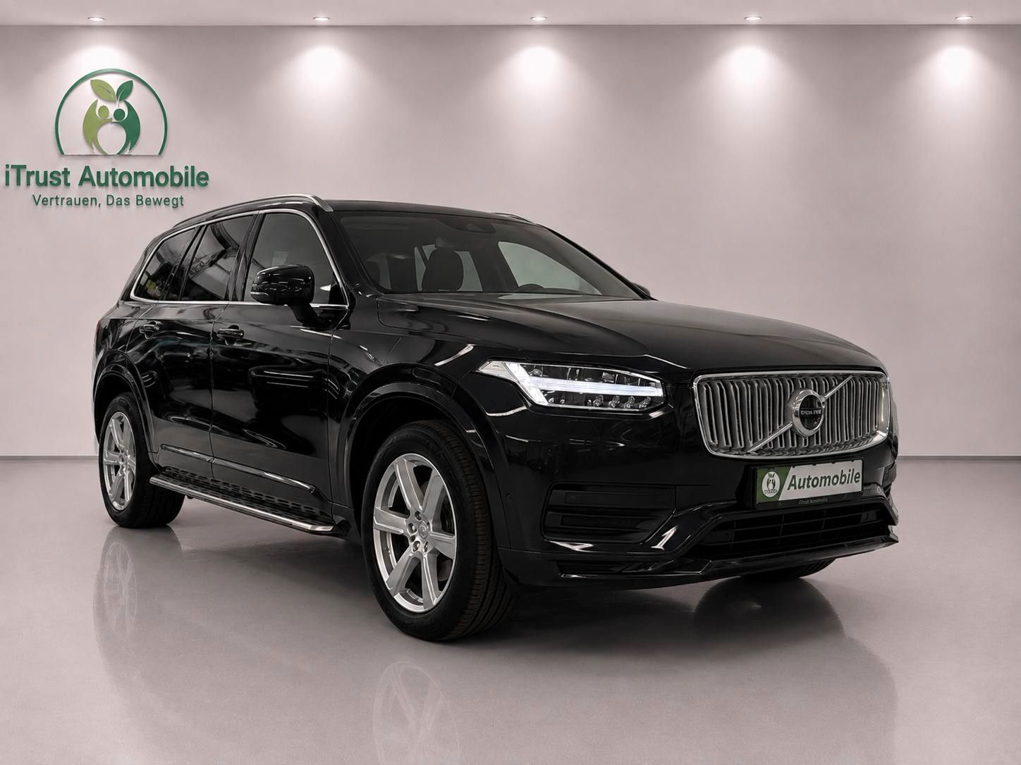 VOLVO XC90 Momentum Pro AWD HUD PANO 7-STZ 360°