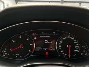 AUDI A6 Avant 40 TDI quattro sport 1.Hand HUD PANO 5
