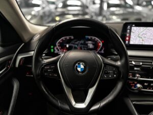 BMW 520d xDrive 1.HAND LED SHD VIRTUELL AHK 4