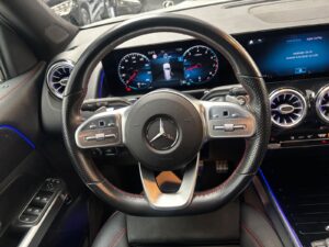 MERCEDES-BENZ GLB 250 4Matic AMG-Line Live-Cockpit 4