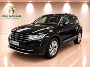 VW Tiguan Elegance 4Motion AMBIENTE 3